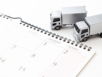トラックドライバーは休みが少ない？